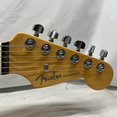 Fender American Elite Stratocaster Strat Electric Guitar - 3-Color Sunburst image 7