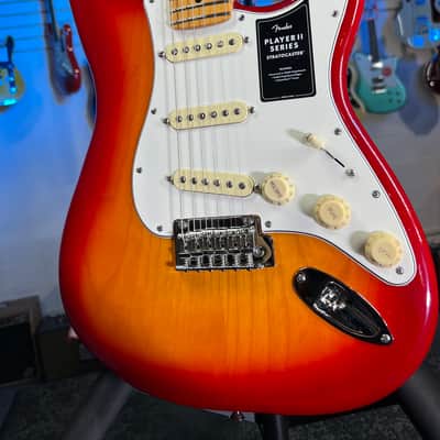 Fender Player II Stratocaster Electric Guitar - Aged Cherry Burst with Maple Fingerboard Auth Deal Free Ship! 678 FREE PLEK! image 4