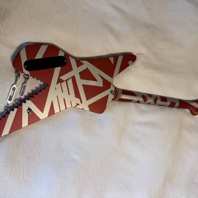 EVH Striped Series Shark with Wolfgang Humbuckers 2019 - 2024 - Burgundy/Silver Stripes image 6