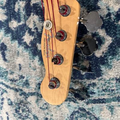 Fender Mike Dirnt Artist Series Signature Precision Bass 2004 - 2014 - 2-Color Sunburst image 5