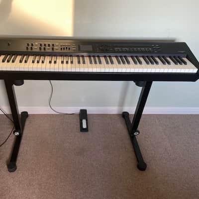 Roland RD-800 88-Key Digital Stage Piano - Black