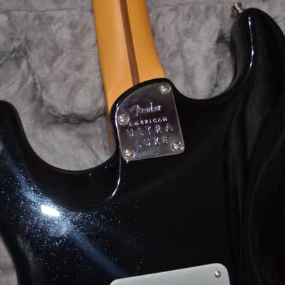 Fender American Ultra Luxe Stratocaster Floyd Rose HSS 2021 - 2024 - Mystic Black image 8