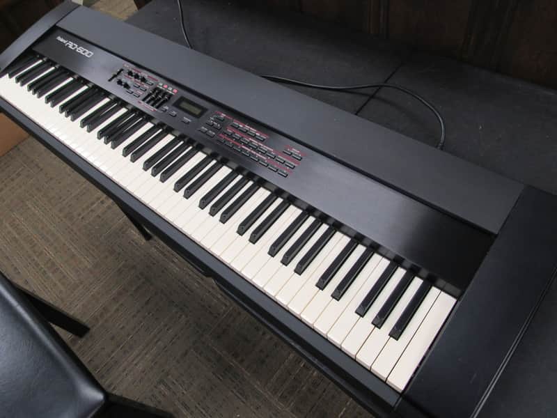 Roland RD-600 88 Key Semi Weighted Digital Piano Keyboard / Synth image 1
