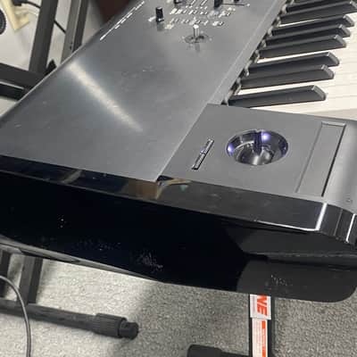 Korg KRONOS 88 Weighted Key Workstation with DS-1H Pedal image 11