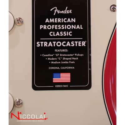 Fender American Professional Classic Stratocaster, Rosewood Fingerboard, Faded Dakota Red image 10