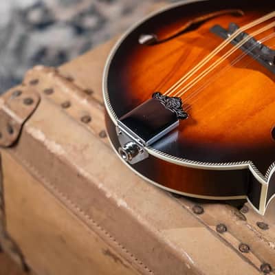 Washburn #M3SEBRK F-Style Solid Top Mandolin With Pickup, Satin image 9
