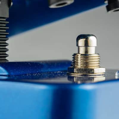 Xotic XW-2 Wah Pedal - Metallic Blue image 4