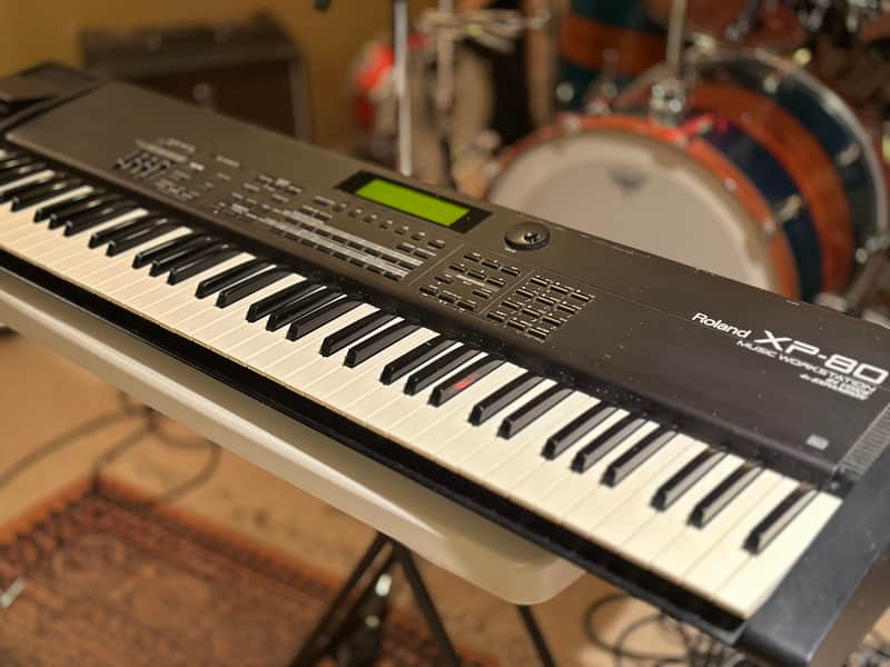 Roland XP-80 76-Key 64-Voice Music Workstation Keyboard 1999 - 2004 - Black image 1