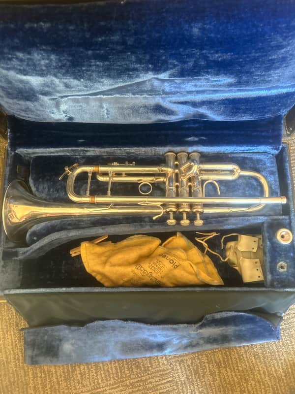 Bach Stradivarius Model 37 1973 - Silver image 1