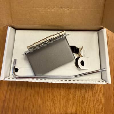 Fender Pure Vintage “PAT.PEND” Bridge Assembly - Chrome image 5