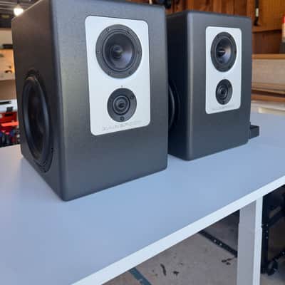 Barefoot Sound Footprint 01 Three-Way Active Studio Monitor - Pair 2017 - Present - Black Bild 2