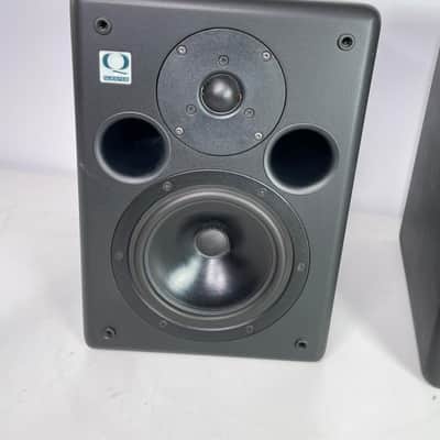 Quested S7R Monitors self-powered 6.5" 2-way black image 2