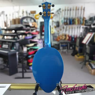 Mahalo Creative Series Metallic Blue Alien Shaped Soprano Ukulele with Bag image 4