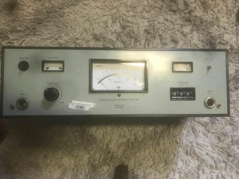 Brüel & Kjaer Tracking Frequency Multiplier Type 190 1960's - Olive green image 1