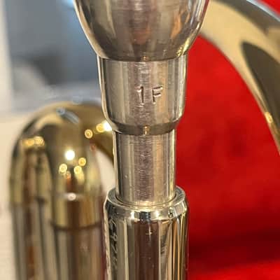 Martin Committee Flugelhorn 1960-1964 - Lacquer image 12