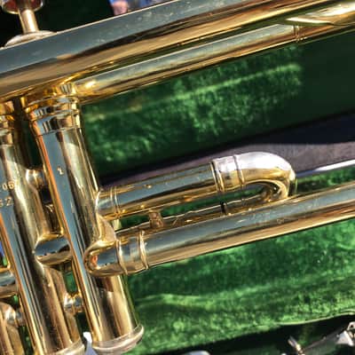 King Super 20 S2 1048 Trumpet w/ Hard Shell Case NICE image 12