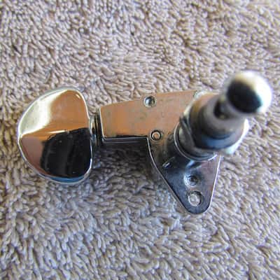 Grover Patent Pending Rotomatic Tuning Machine Chrome 1 Grover Rotomatic Bass Side Tuner W/Bushing image 3