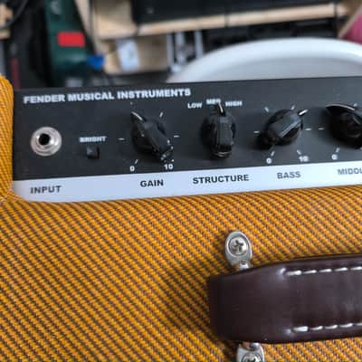 Fender Bassbreaker 15 Tweed image 3