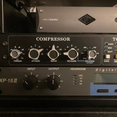 API 2500 Stereo Bus Compressor 2000 - 2019 - Black image 2