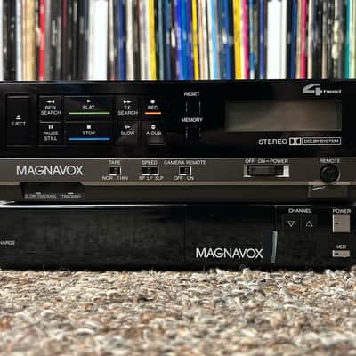 Vintage Magnavox VR8458SL01 Portable VHS Player w/ Tuner Adapter Dock TESTED ✅ image 2