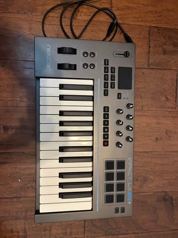Nektar Impact LX25+ USB MIDI Keyboard Controller 2016 - 2021 - Black image 1