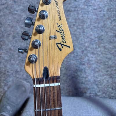 Fender Standard Stratocaster image 3