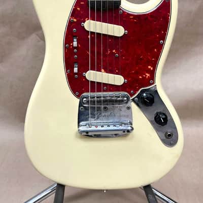 Fender Mustang Guitar with Rosewood Fretboard 1965 -Olympic White image 3