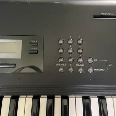 Korg M1 61-Key Synth Music Workstation 1990s - Black image 12