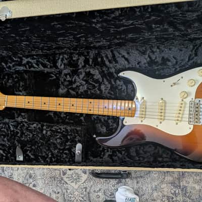 Fender Eric Johnson Stratocaster with Maple Fretboard 2005 - Present - 2-Color Sunburst image 6