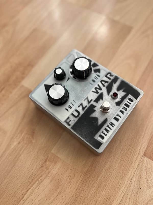 Death By Audio Fuzz War