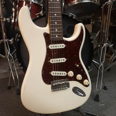 Fender Stratocaster Special Edition 2009 - Olympic White Plus upgrades image 4