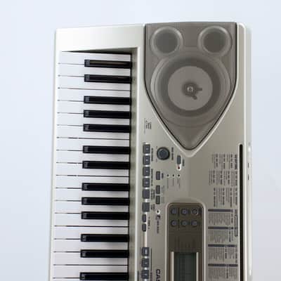 Used Casio CTK-900 Keyboard Synthesizer w/Radioshack Adapter – Very Good Condition image 2