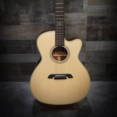 Alvarez Yairi GYM60HDCE Custom Acoustic Guitar (1 of 1) (GYM60HDCE) image 2