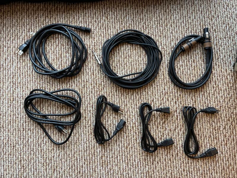 Various Cables Bild 1