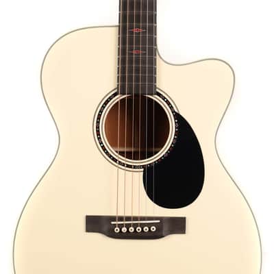 Martin Custom Shop OM 14-Fret Antique White NAMM 2025 image 4