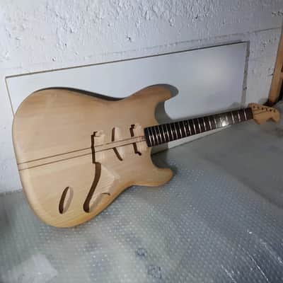 1980's NECK THROUGH SWAMP ASH BODY STR*T - made in GERMANY image 2
