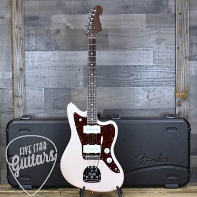 Pre-Owned Fender Limited Edition American Professional Jazzmaster Rosewood - Shell Pink with Hard Shell Case image 15
