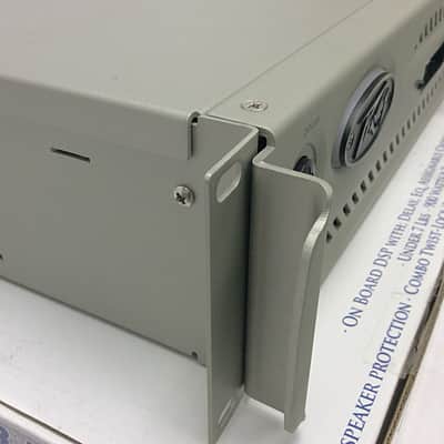 Peavey IPR-1600 DSP Digital Power AMp image 3