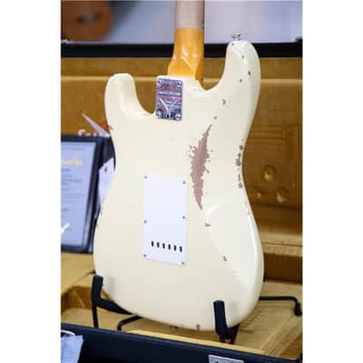 FENDER Custom Shop 68 Strat Aged Vintage White image 8
