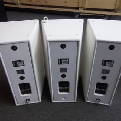 Community Solutions SLS 920 3 Way Professional Grade Loudspeakers White Set of 3 image 10