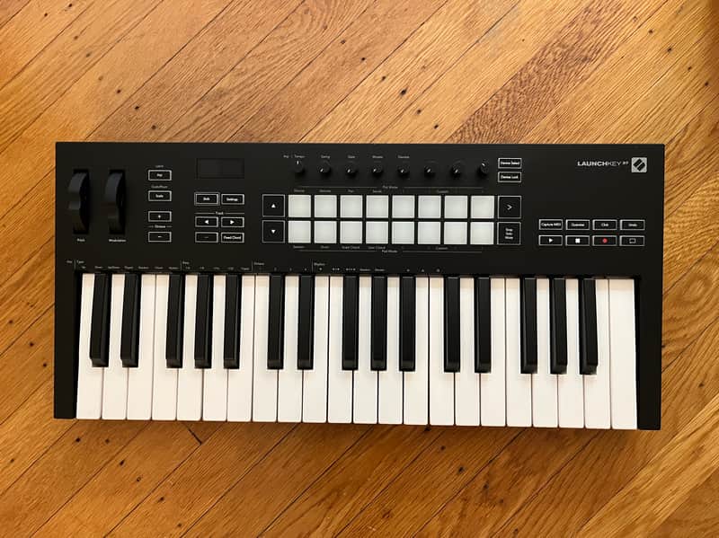 Novation Launchkey 37 MKIII MIDI Keyboard Controller