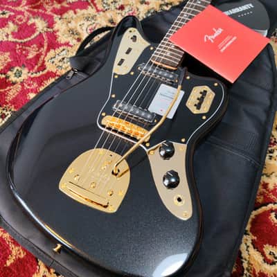 *NEW IN BOX* 2026 Fender Japan Limited Edition Traditional Collection, 60's Jaguar Black Pearl Gold with Matching Headstock, MIJ JD26 image 2