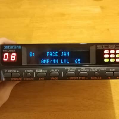 Zoom 9050 Multi-effects half rack guitar pedal | Reverb