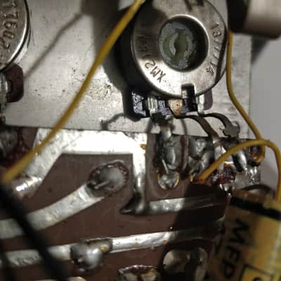 Electro-Harmonix Black Finger Compressor image 3