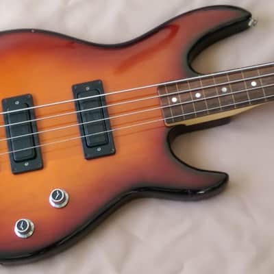 1984 Peavey Foundation FL Fretless Bass sunburst image 1