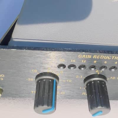 FMR Audio Really Nice Compressor RNC 1773 2000s x 2 in Funk Logic rack plate image 5
