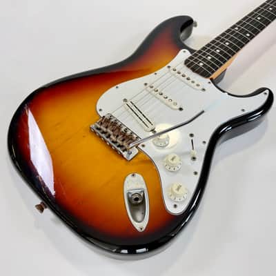 Fender Stratocaster ST-62 crafted in Japan 2004-2005 Sunburst image 4