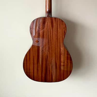 BOURGEOIS   OMS-12  Country Boy HS Heirloom Series AT -  Adirondack AP Hide Glue 12 Fret image 3
