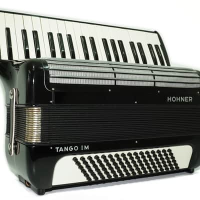 Hohner Tango IM Vintage Piano Accordion 96 Bass, made in Germany, Lightweight Original Keyboard Accordian, with New Straps, 2662 image 3