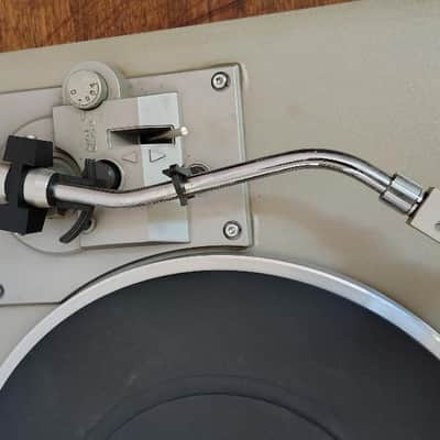 Pioneer PL512 turntable in very good condition - 1970's image 2